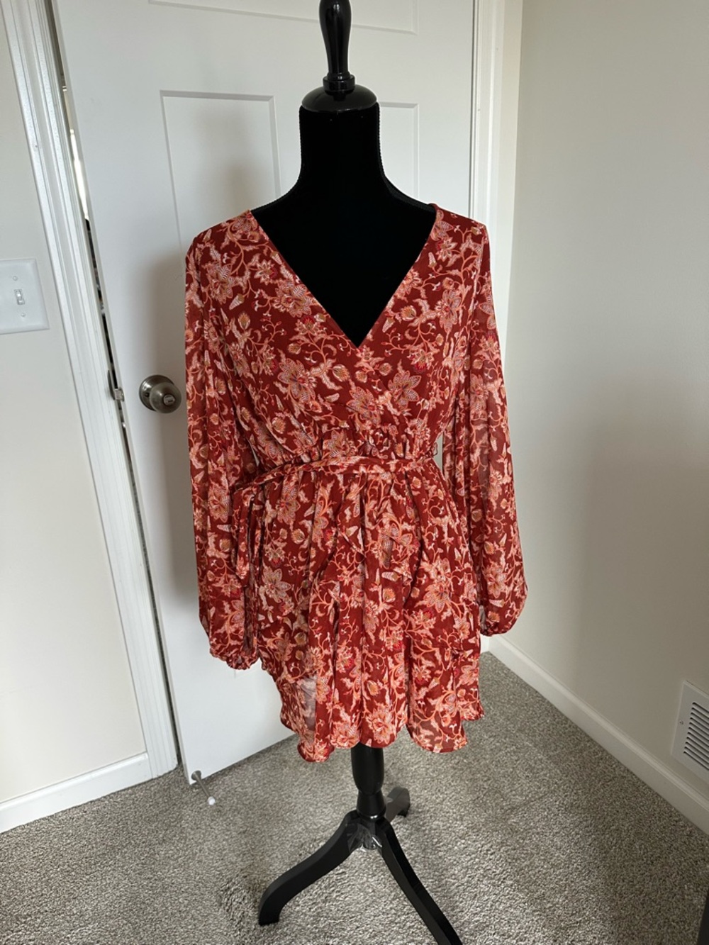 Women’s MINKPINK Red Floral Long Sleeve Dress